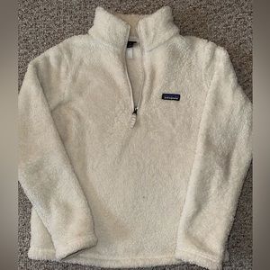 WHITE FUZZY PATAGONIA QUARTER ZIP NO STAINS SIZE MEDIUM